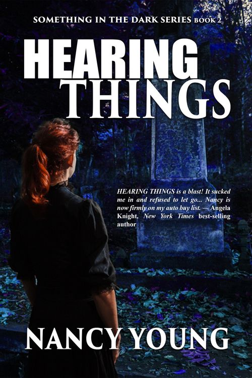 Produktbild: Hearing Things (Something in the Dark, #2)