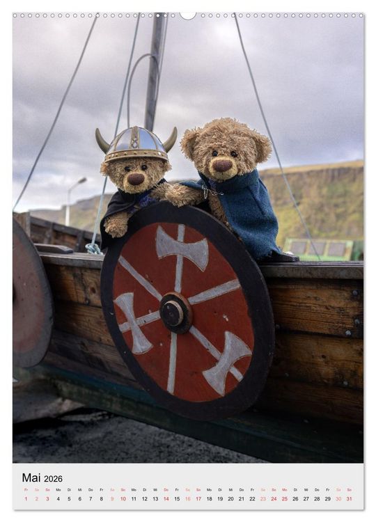 Produktbild: Travelling Teddy in Island (hochwertiger Premium Wandkalender 2026 DIN A2 hoch), Kunstdruck in Hochglanz
