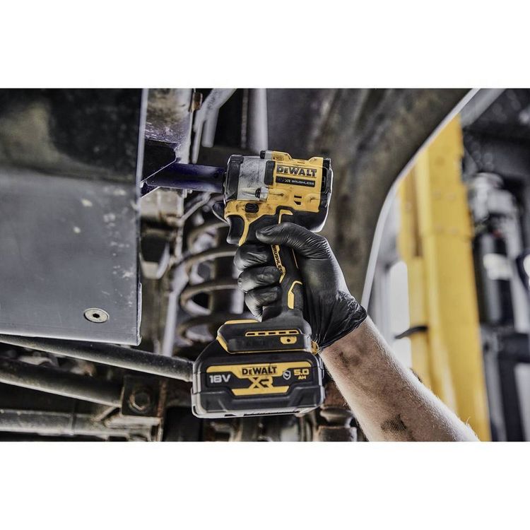 Produktbild: DEWALT DCF921NT-XJ Akku-Schlagschrauber