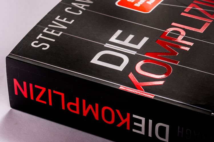 Produktbild: Die Komplizin &ndash; Ihr Mann ist ein Serienkiller. Was ist sie &ndash; T&auml;terin oder Opfer?