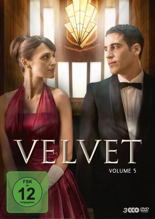 Bild vom Artikel Velvet - Volume 5 [3 DVDs] vom Autor Miguel Angel Silvestre