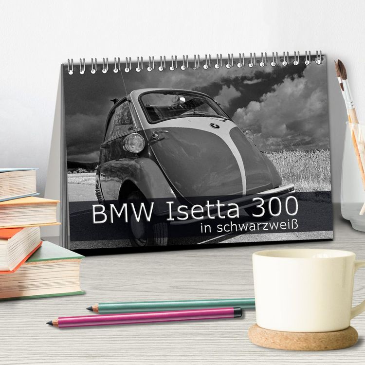 Produktbild: BMW Isetta 300 in schwarzwei&szlig; (Tischkalender 2025 DIN A5 quer), CALVENDO Monatskalender
