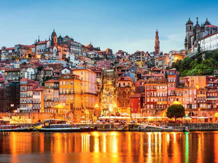 Produktbild: CALVENDO Puzzle Porto Altstadt beleuchtet | 1000 Teile Lege-Gr&ouml;&szlig;e 64x48cm Foto-Puzzle f&uuml;r gl&uuml;ckliche Stunden