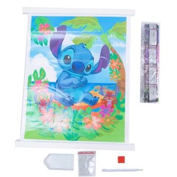 Produktbild: Craft Buddy CAS-DNY901L - Crystal Art Scroll, Disney Lilo & Stitch, Motiv: Stitch, Scrollbild 35x45cm, Kristallkunst-Bastelset