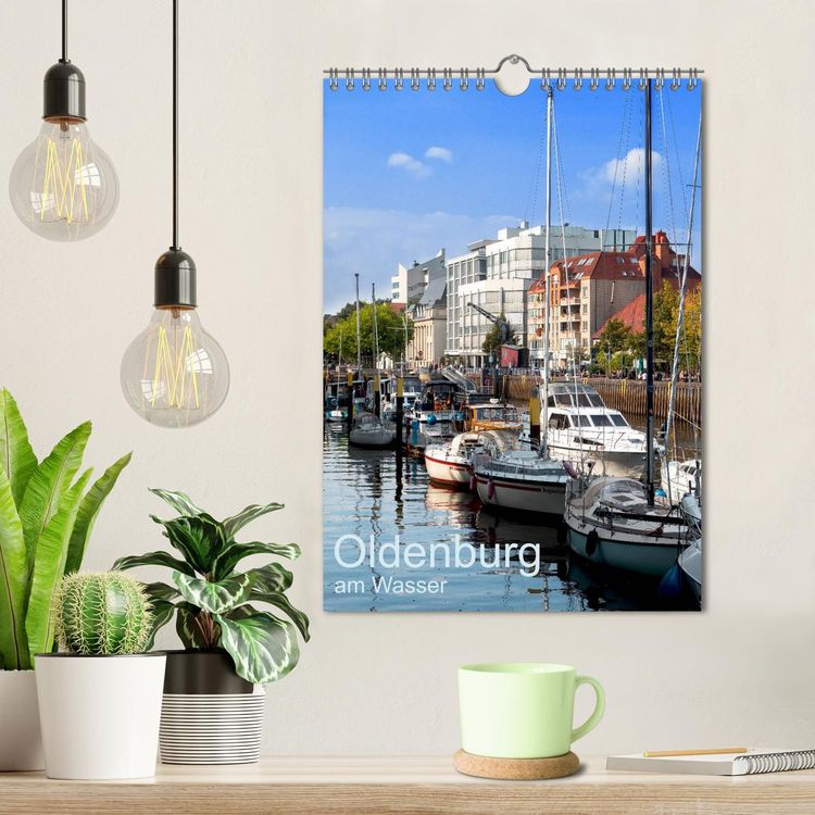 Produktbild: Oldenburg am Wasser (Wandkalender 2026 DIN A4 hoch), CALVENDO Monatskalender