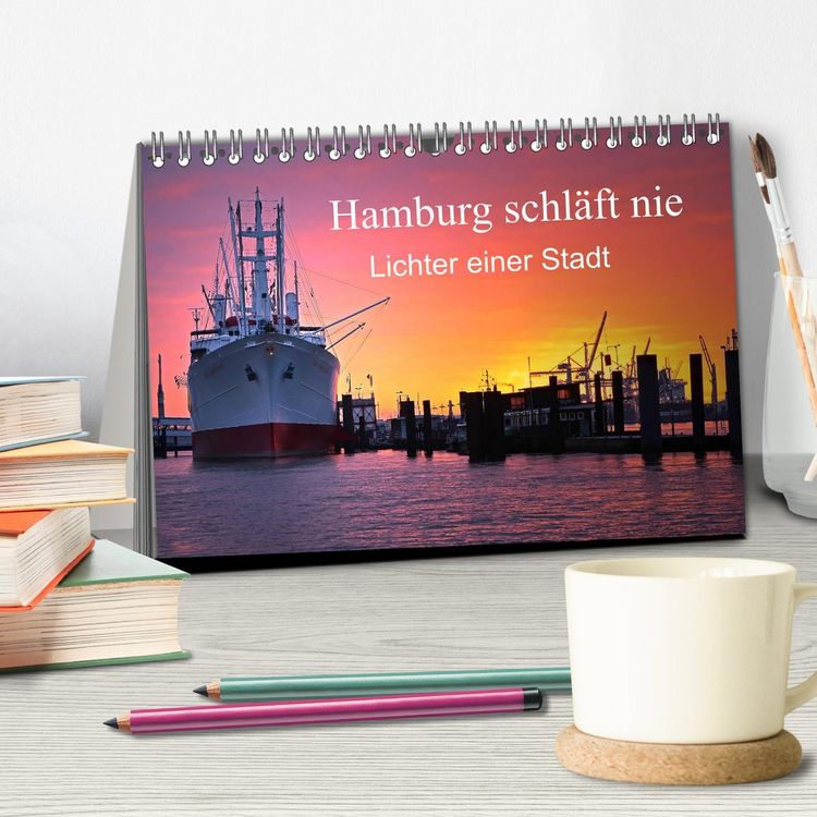 Produktbild: Hamburg schl&auml;ft nie (Tischkalender 2026 DIN A5 quer), CALVENDO Monatskalender