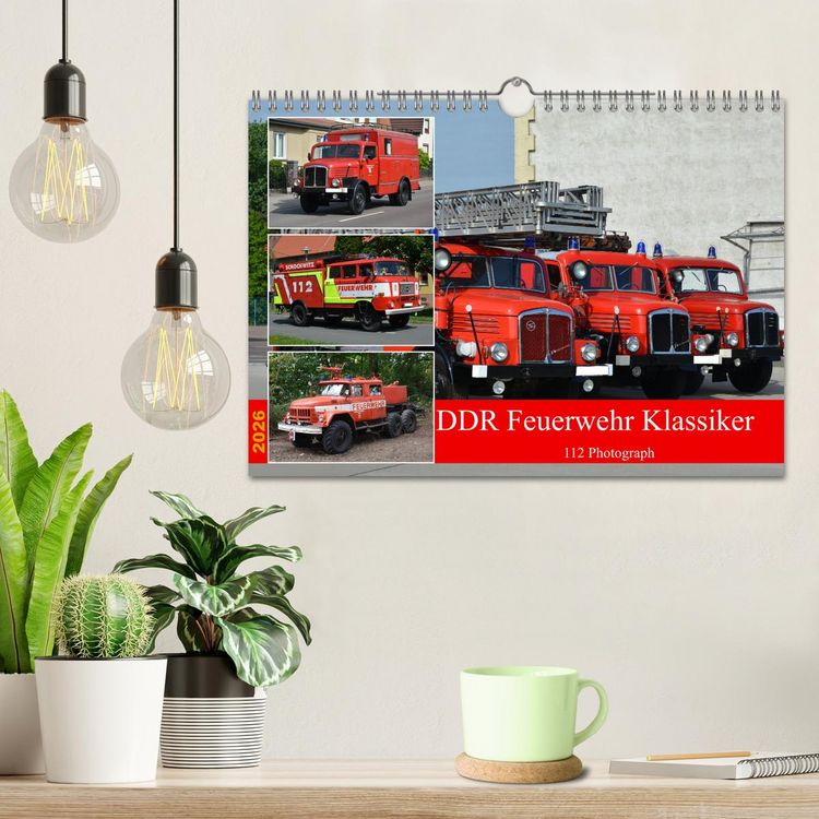 Produktbild: DDR Feuerwehr Klassiker (Wandkalender 2026 DIN A4 quer), CALVENDO Monatskalender