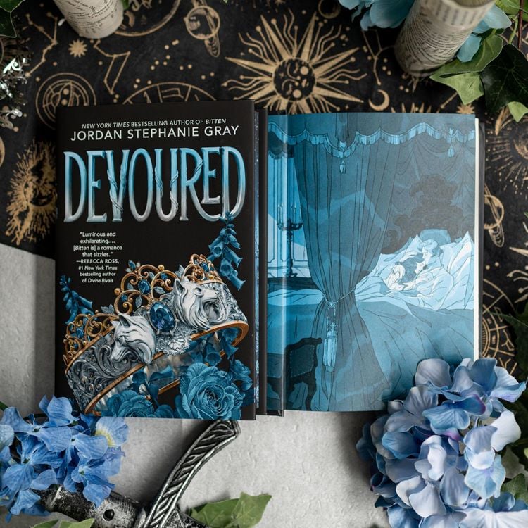 Produktbild: Devoured (Deluxe Limited Edition)