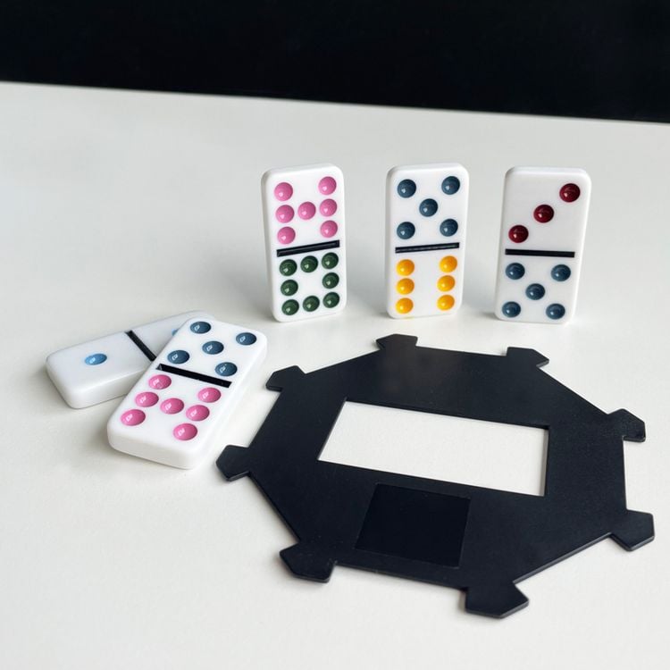 Produktbild: Classics: Dominos