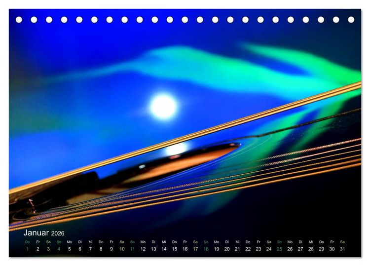 Produktbild: SPOTLIGHTS - Gitarren im Scheinwerferlicht (Tischkalender 2026 DIN A5 quer), CALVENDO Monatskalender