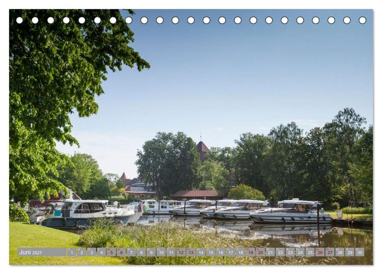 Produktbild: Hausbooturlaub Deutschland - Mecklenburgische Seenplatte (Tischkalender 2027 DIN A5 quer), CALVENDO Monatskalender