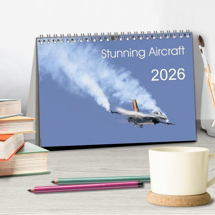 Produktbild: Stunning Aircraft (Desk Calendar 2026 DIN A5 landscape), CALVENDO 12 Month DeskCalendar
