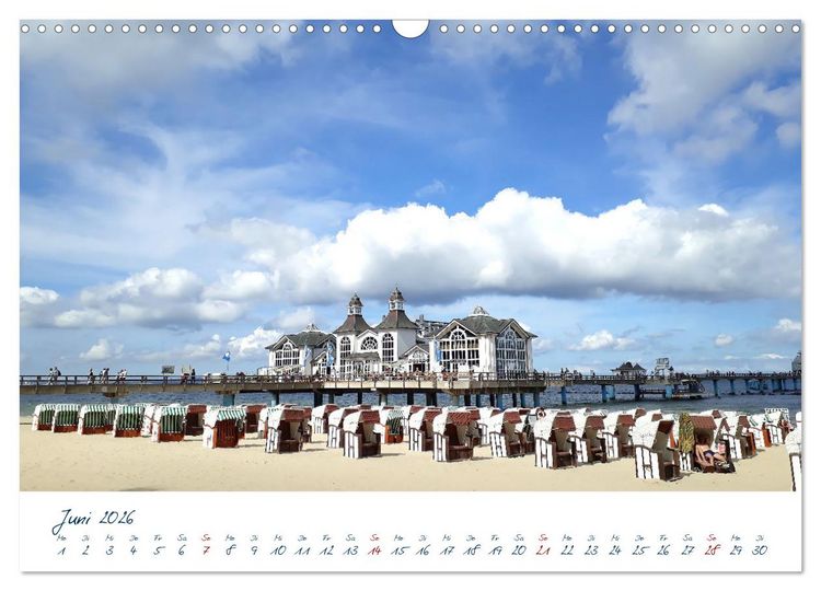 Produktbild: Seebr&uuml;cken an der Ostsee - Aufs Meer laufen und die frische Ostseebrise genie&szlig;en (Wandkalender 2026 DIN A3 quer), CALVENDO Monatskalender