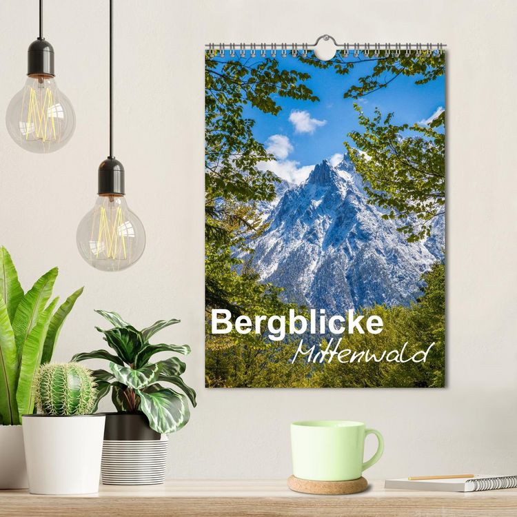 Produktbild: Bergblicke - Mittenwald (Wandkalender 2026 DIN A4 hoch), CALVENDO Monatskalender