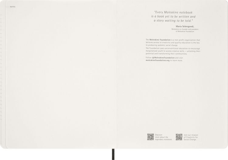 Produktbild: Moleskine 15 Monate Essential Wochenkalender 2026/2027, 1 Wo = 2 Seiten, vertikal, XXL, weicher Einband, Schwarz