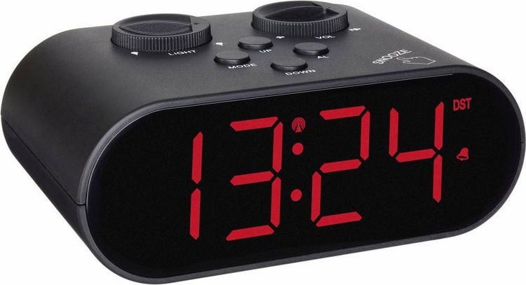 Produktbild: TFA Dostmann 60.2551.01 Funk Wecker Schwarz Alarmzeiten 1 USB Anschluss, Gro&szlig;es Display