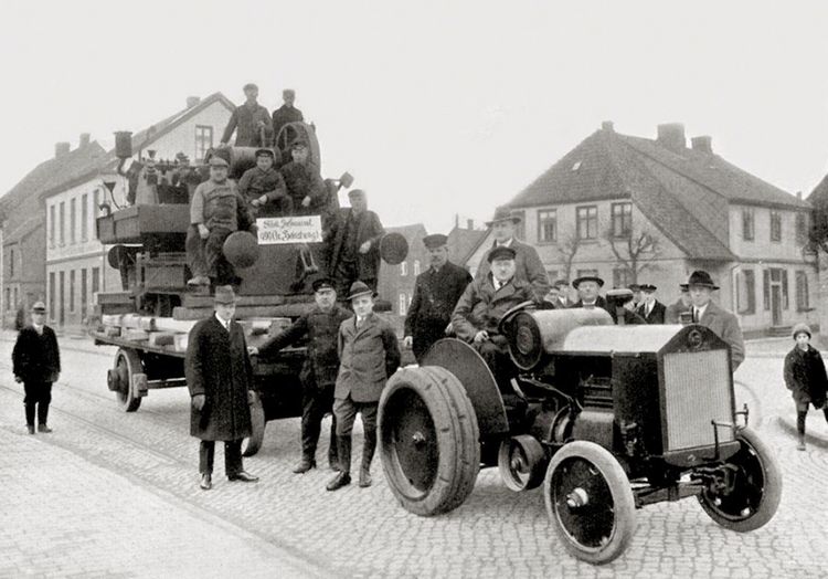 Produktbild: Jahrbuch Traktoren 2022