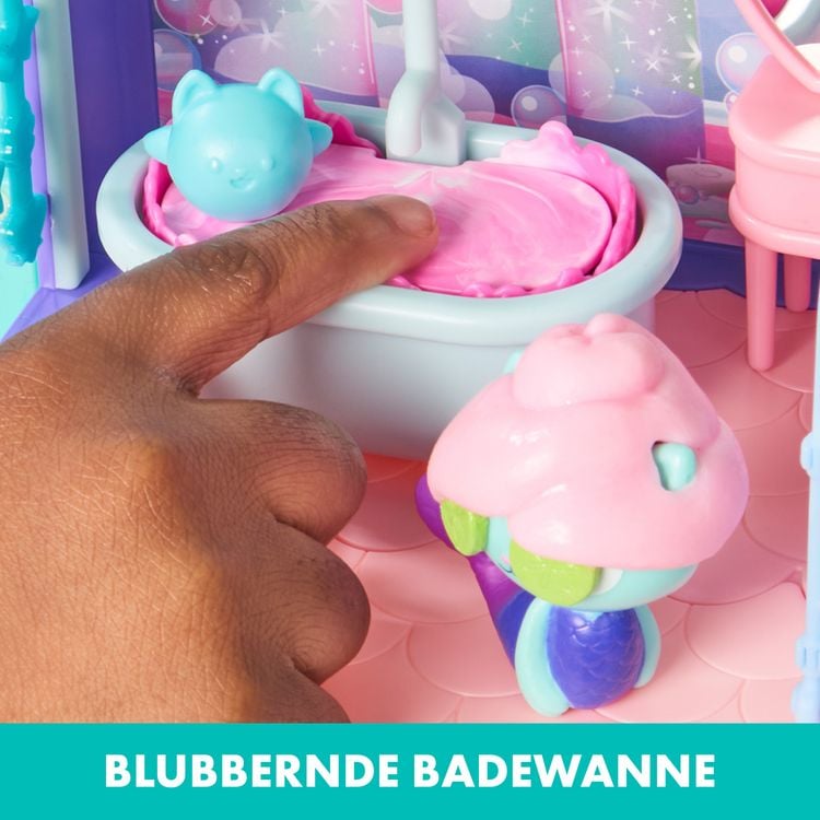 Produktbild: DREAMWORKS GABBY'S DOLLHOUSE - Deluxe Raum, Primp & Pamper Bathroom, Badezimmer mit MerCat (Meerk&auml;tzchen), M&ouml;beln & Zubeh&ouml;r