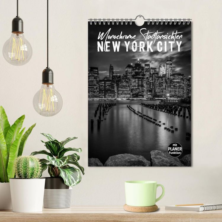 Produktbild: NEW YORK CITY Monochrome Stadtansichten (Wandkalender 2026 DIN A4 hoch), CALVENDO Monatskalender