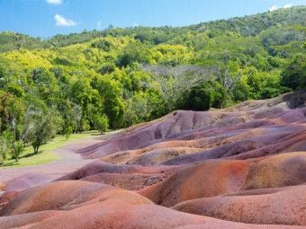 Produktbild: CALVENDO Puzzle Seven Colored Earth - Mauritius | 1000 Teile Lege-Gr&ouml;&szlig;e 64x48cm Foto-Puzzle f&uuml;r gl&uuml;ckliche Stunden