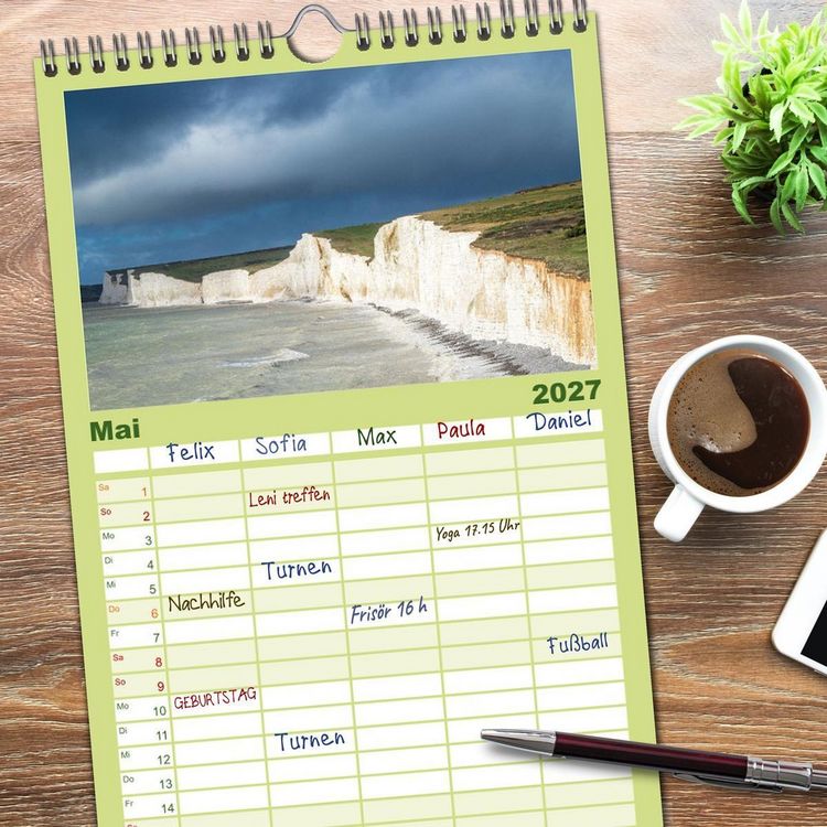 Produktbild: Familienplaner 2027 - Seven Sisters - Gro&szlig;britanniens h&ouml;chste Kreidefelsen mit 5 Spalten (Wandkalender, 21 x 45 cm) CALVENDO