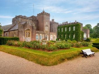 Produktbild: CALVENDO Puzzle Powderham Castle | 1000 Teile Lege-Gr&ouml;&szlig;e 64x48cm Foto-Puzzle f&uuml;r gl&uuml;ckliche Stunden