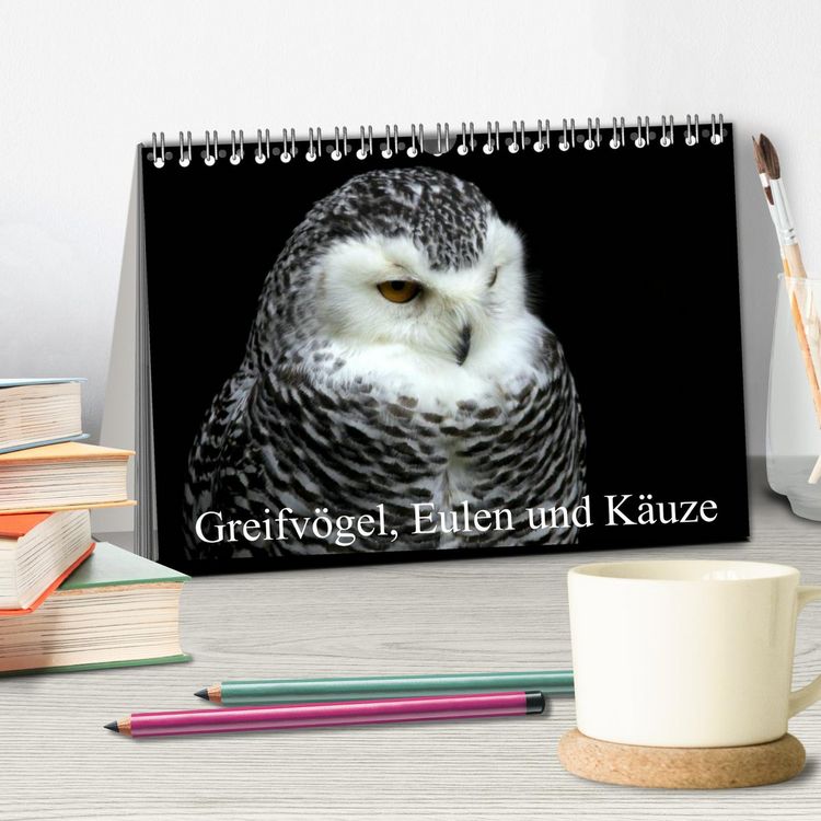 Produktbild: Greifv&ouml;gel, Eulen und K&auml;uze (Tischkalender 2026 DIN A5 quer), CALVENDO Monatskalender