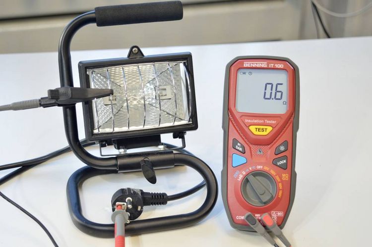 Produktbild: Benning IT 100 Isolationsmessger&auml;t 50 V, 100 V, 250 V, 500 V, 1000V 20 GΩ