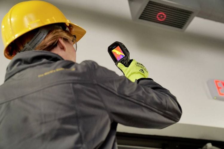Produktbild: FLIR TG165-X MSX W&auml;rmebildkamera -25 bis +300 &deg;C 80 x 60 Pixel 8.7 Hz MSX&reg;, Integrierte LED-Lampe, integrierte Digitalkamera
