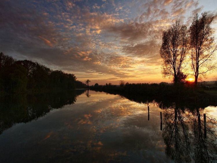 Produktbild: CALVENDO Puzzle Sonnenuntergang bei Thierhaupten, Bayern | 1000 Teile Lege-Gr&ouml;&szlig;e 64x48cm Foto-Puzzle f&uuml;r gl&uuml;ckliche Stunden