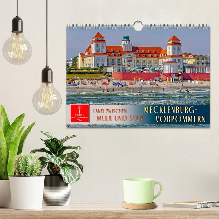Produktbild: Mecklenburg-Vorpommern - Land zwischen Meer und Seen (Wandkalender 2026 DIN A4 quer), CALVENDO Monatskalender