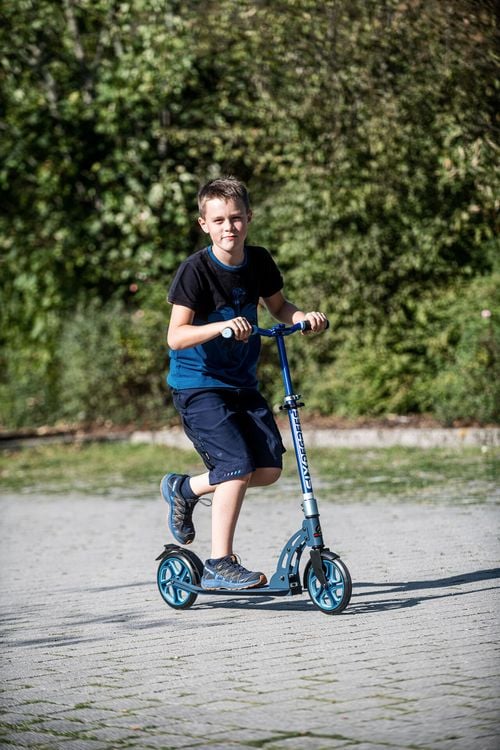 Produktbild: SIX DEGREES Aluminium Scooter 205 mm blau