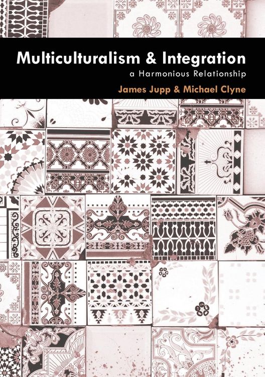 Produktbild: Multiculturalism and Integration