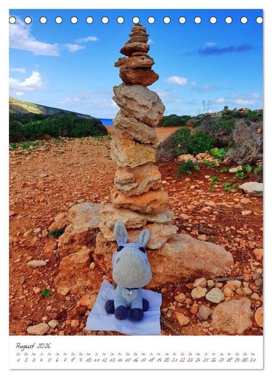 Produktbild: Schorschi auf Reisen ein kleiner Esel unterwegs auf der Insel Malta (Tischkalender 2026 DIN A5 hoch), CALVENDO Monatskalender