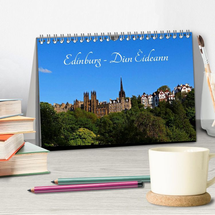 Produktbild: Edinburgh - D&ugrave;n &Egrave;ideann (Tischkalender 2026 DIN A5 quer), CALVENDO Monatskalender
