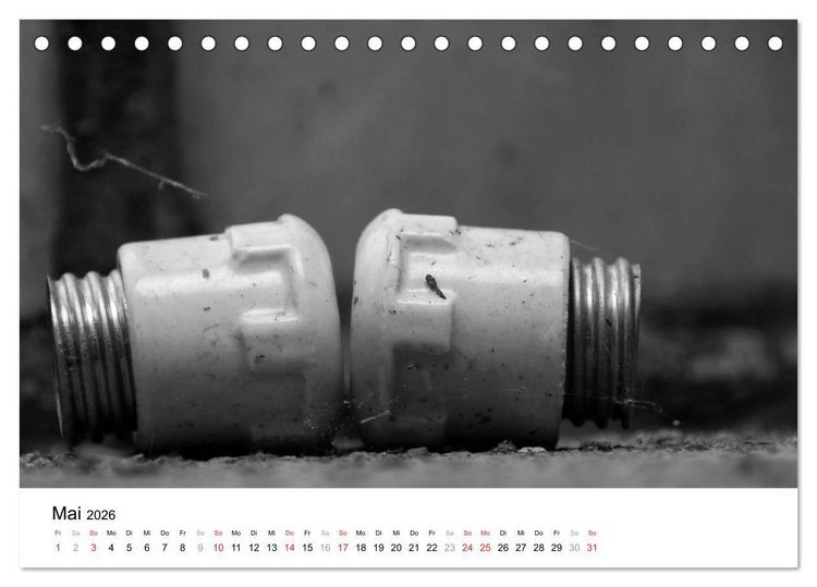Produktbild: Helden der Arbeit - Alte Arbeitsmittel des Ruhrgebiets (Tischkalender 2026 DIN A5 quer), CALVENDO Monatskalender