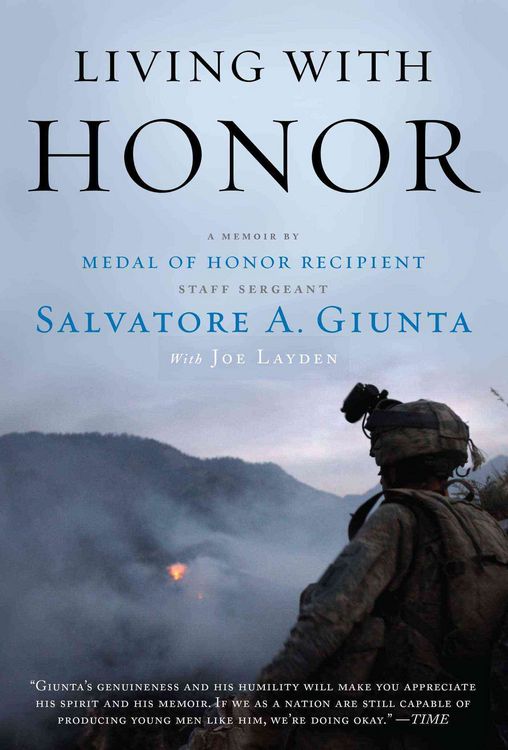 Produktbild: Living with Honor