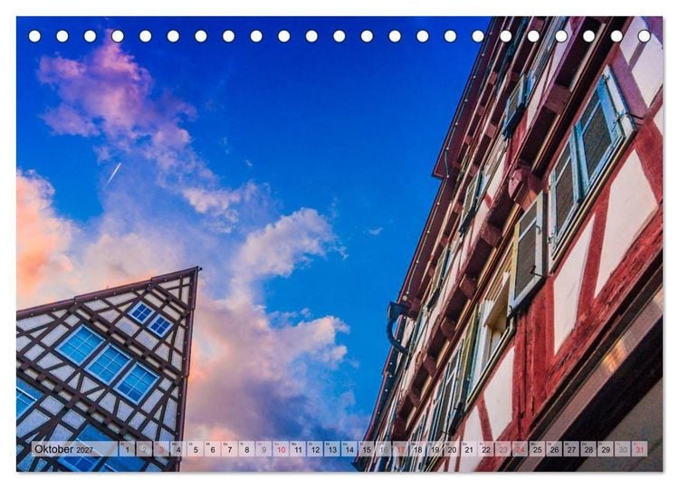 Produktbild: Leonberg - Altstadt in Abendstimmung (Tischkalender 2027 DIN A5 quer), CALVENDO Monatskalender