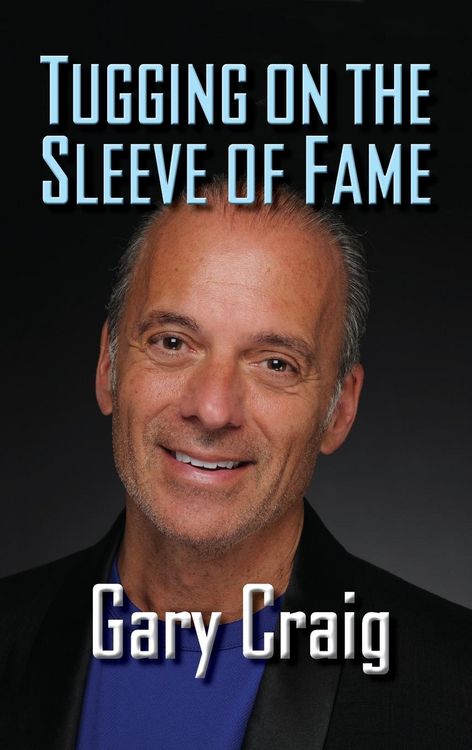 Produktbild: Tugging on the Sleeve of Fame (hardback)