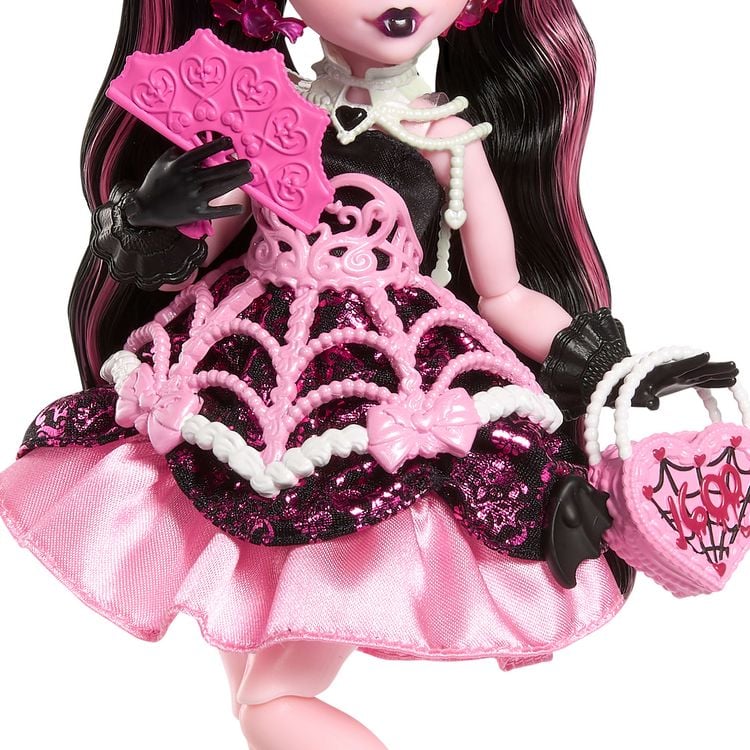 Produktbild: Monster High Scary Sweet Birthday Draculaura-Puppe im Partykleid mit Ballon und Geschenk