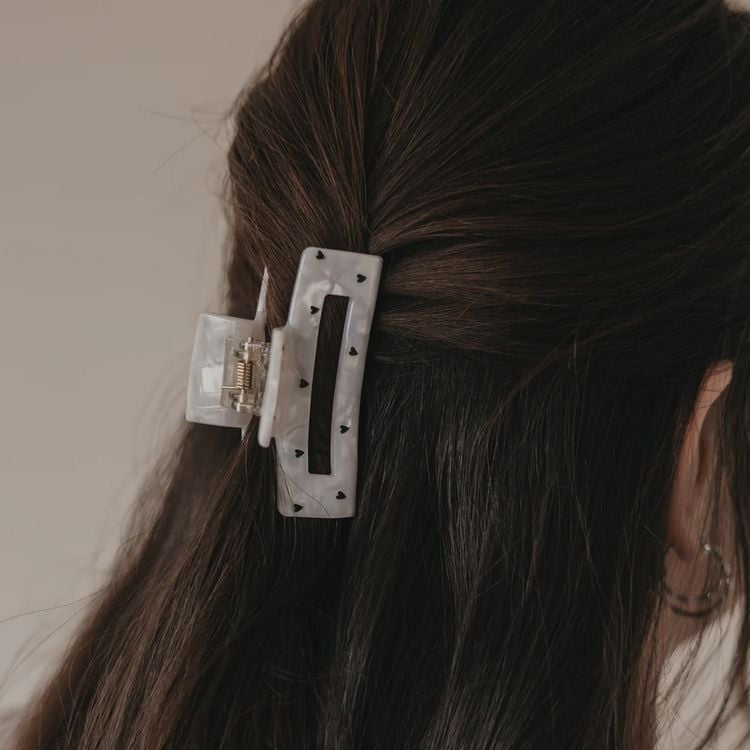 Produktbild: Haarspange eckig gro&szlig; Herzen schwarz Pearl