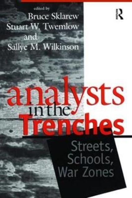 Produktbild: Analysts in the Trenches