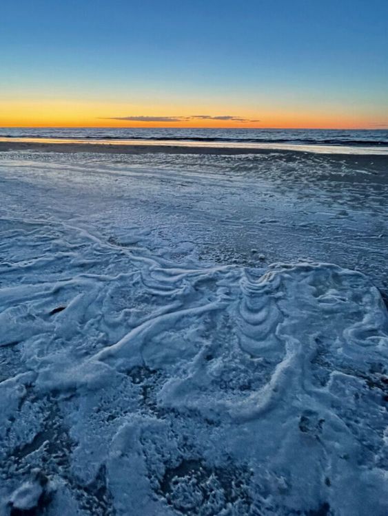 Produktbild: CALVENDO Puzzle Schaum stark bewegter Wellen am Strand von Sankt Peter-Ording | 1000 Teile Lege-Gr&ouml;&szlig;e 64x48cm Foto-Puzzle f&uuml;r gl&uuml;ckliche Stunden