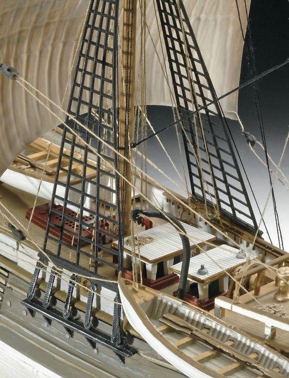 Produktbild: Revell 05458 Darwin's Historical Discovery Barque H.M.S. Beagle Schiffsmodell Bausatz 1:96