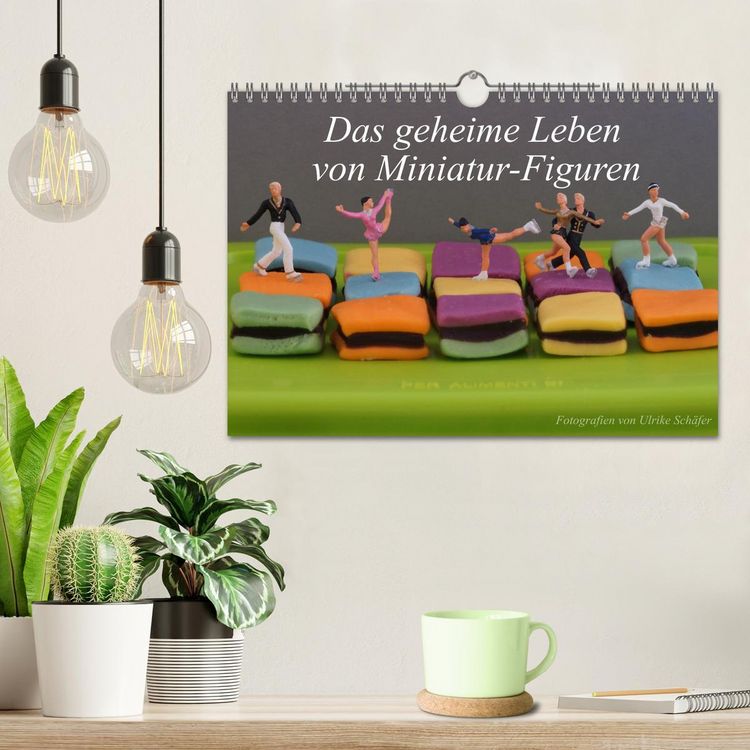 Produktbild: Das geheime Leben von Miniatur-Figuren (Wandkalender 2026 DIN A4 quer), CALVENDO Monatskalender
