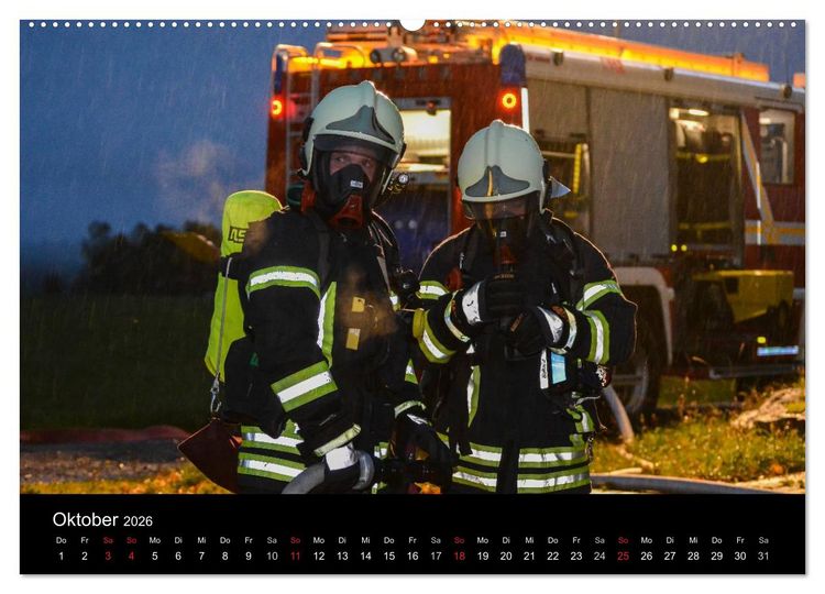 Produktbild: FEUERWEHR IM EINSATZ (Wandkalender 2026 DIN A2 quer), CALVENDO Monatskalender