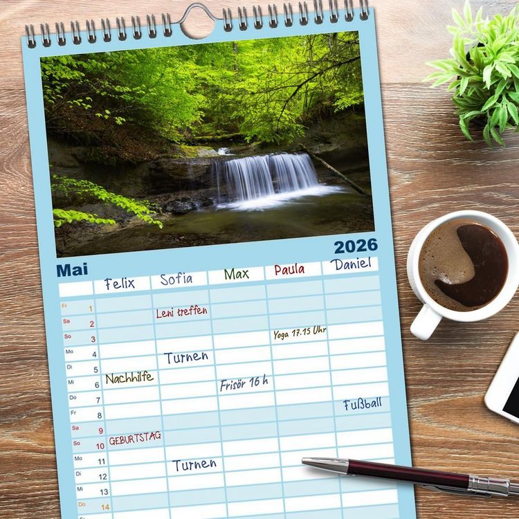Produktbild: Familienplaner 2026 - Waldb&auml;che - Im Wandel der Jahreszeiten mit 5 Spalten (Wandkalender, 21 x 45 cm) CALVENDO