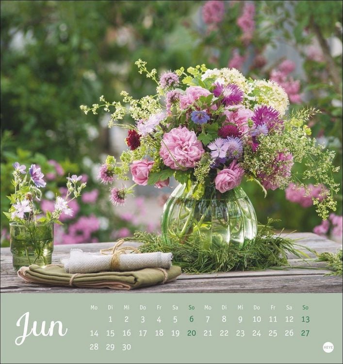 Produktbild: Herzliche Blumengr&uuml;&szlig;e Postkartenkalender 2027