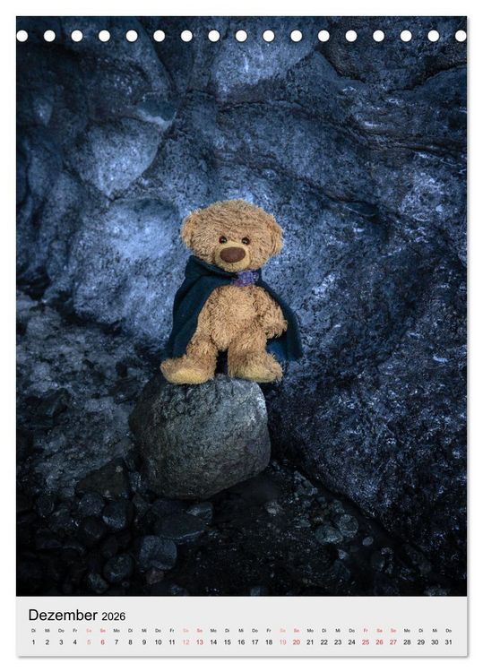 Produktbild: Travelling Teddy in Island (Tischkalender 2026 DIN A5 hoch), CALVENDO Monatskalender