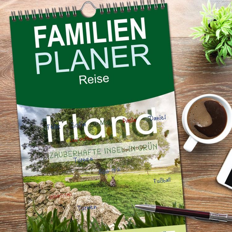Produktbild: Familienplaner 2026 - Irland - Zauberhafte Insel in gr&uuml;n mit 5 Spalten (Wandkalender, 21 x 45 cm) CALVENDO